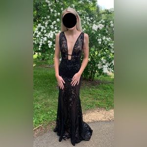 SOLD Alamour the Label Elyse